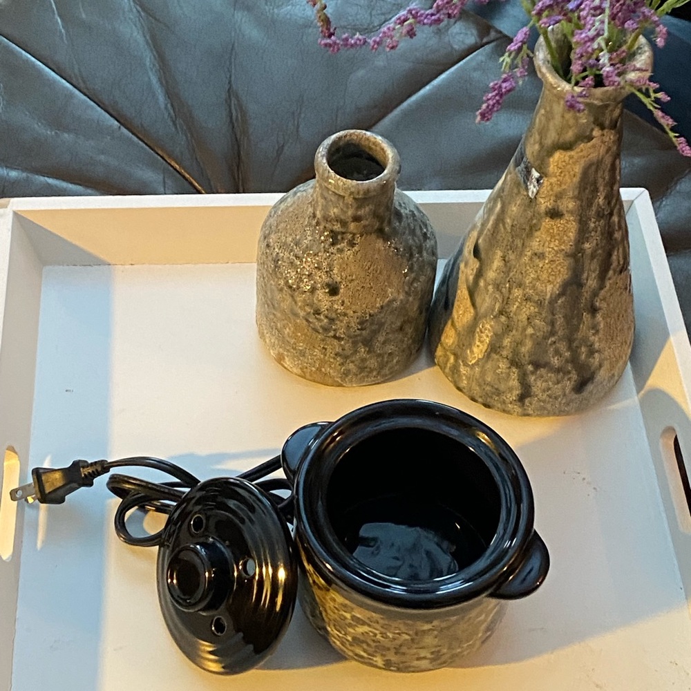 Small crockpot for potpourri